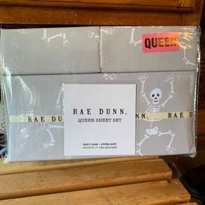 Rae Dunn Queen Halloween Four piece sheet set 100% polyester 17” deep pockets
